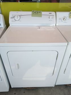 Kenmore Dryer white super size heavy duty works great . Warranty , Delivery available 2203 Fowler st. Ft. Myers 33901