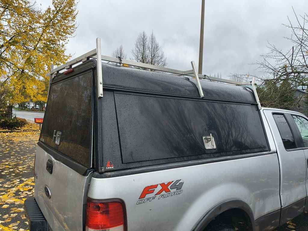 Leer Topper Great Headroom All Aluminum Made For Full Size Pickup