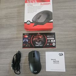 Redragon M815 Wired Ultra Lightweight Gaming Mouse 