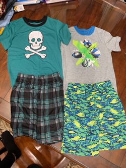 Boys pajamas - Size 8 / 10