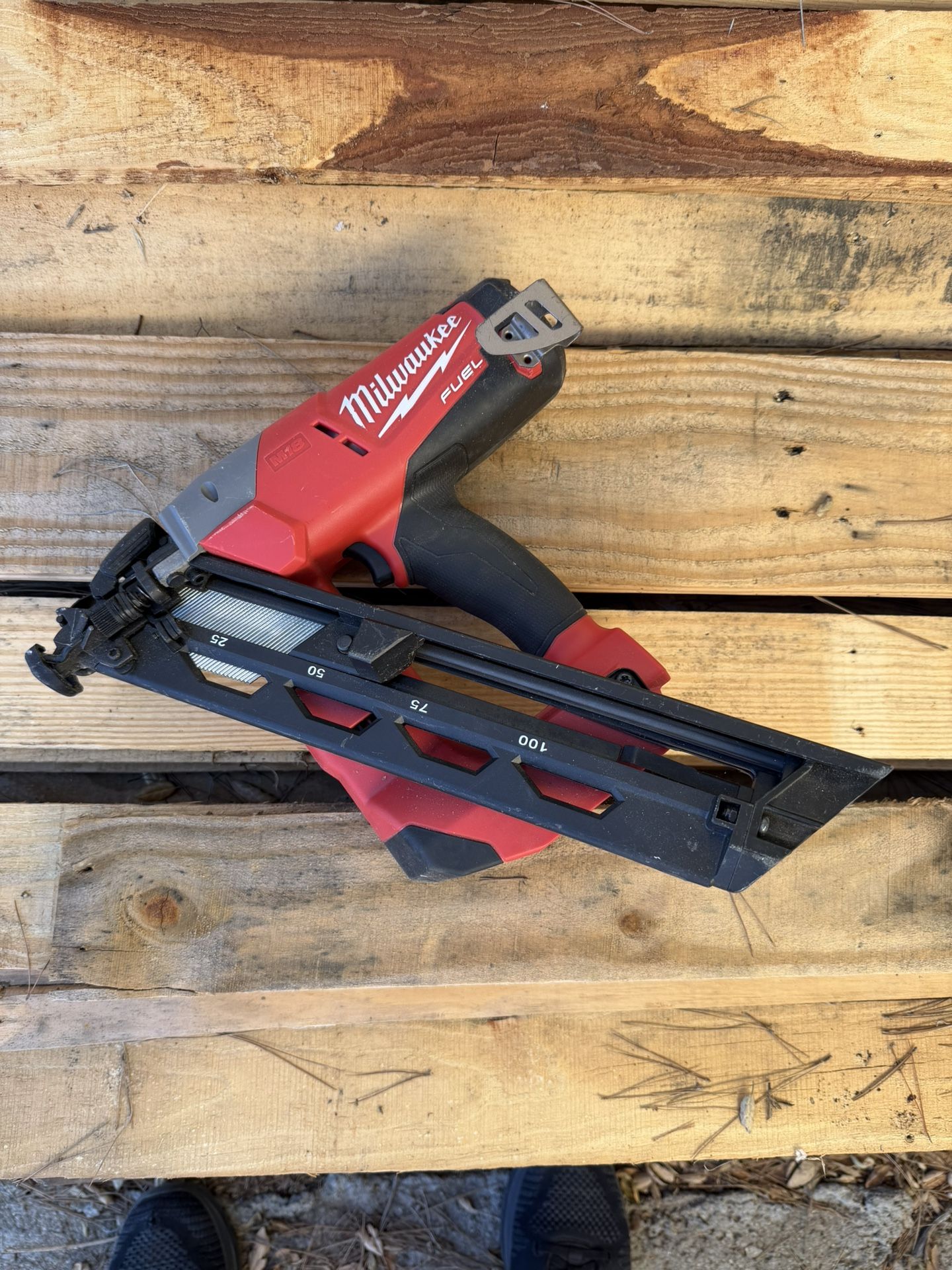 Milwaukee 15 gauge finish nailer (Tool Only)