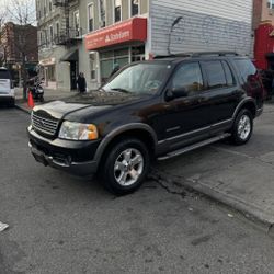 2005 Ford Explorer