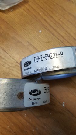 Genuine Ford OEM Clamp E5hz-5a231-b / E5hz5a231b