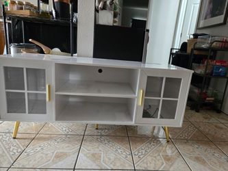 White tv stand