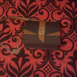 Mk Chain Crossbody 