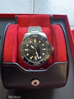 TAG HEUER Aquaracer Professional 300 WBP201A...