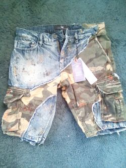 Shorts Size 32