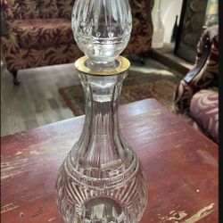 Only $185 Selling my Decanter & Stopper in the Hanover Gold pattern by Waterford