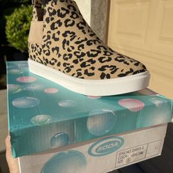 Wedged Slip-on Sneaker