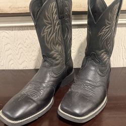 TECOVA men’s Boots 9.5