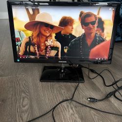 Samsung TV 24 inches 