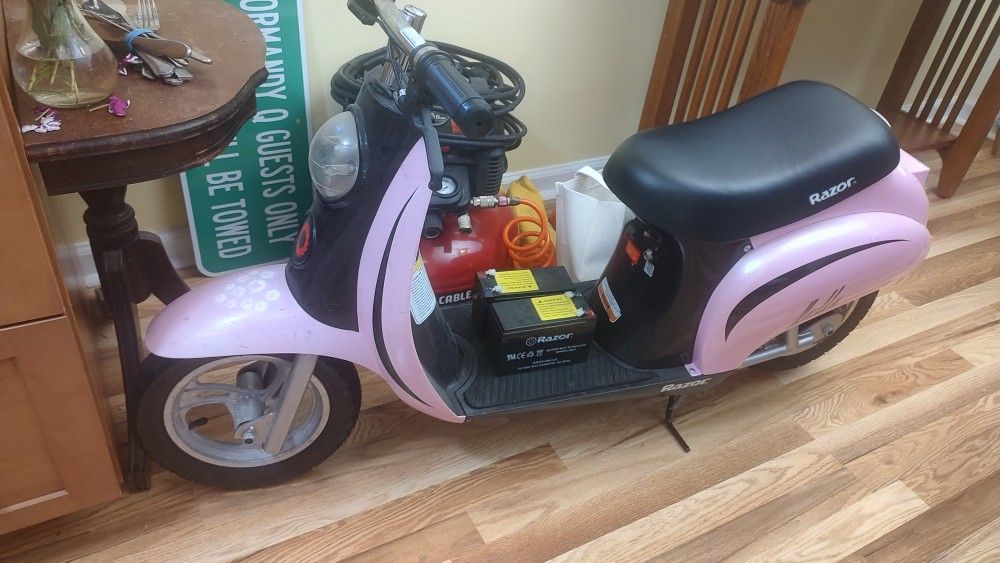 Razor Bella Scooter