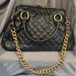Marc Jacobs Black Quilted Calf Leather Handbag – C362020