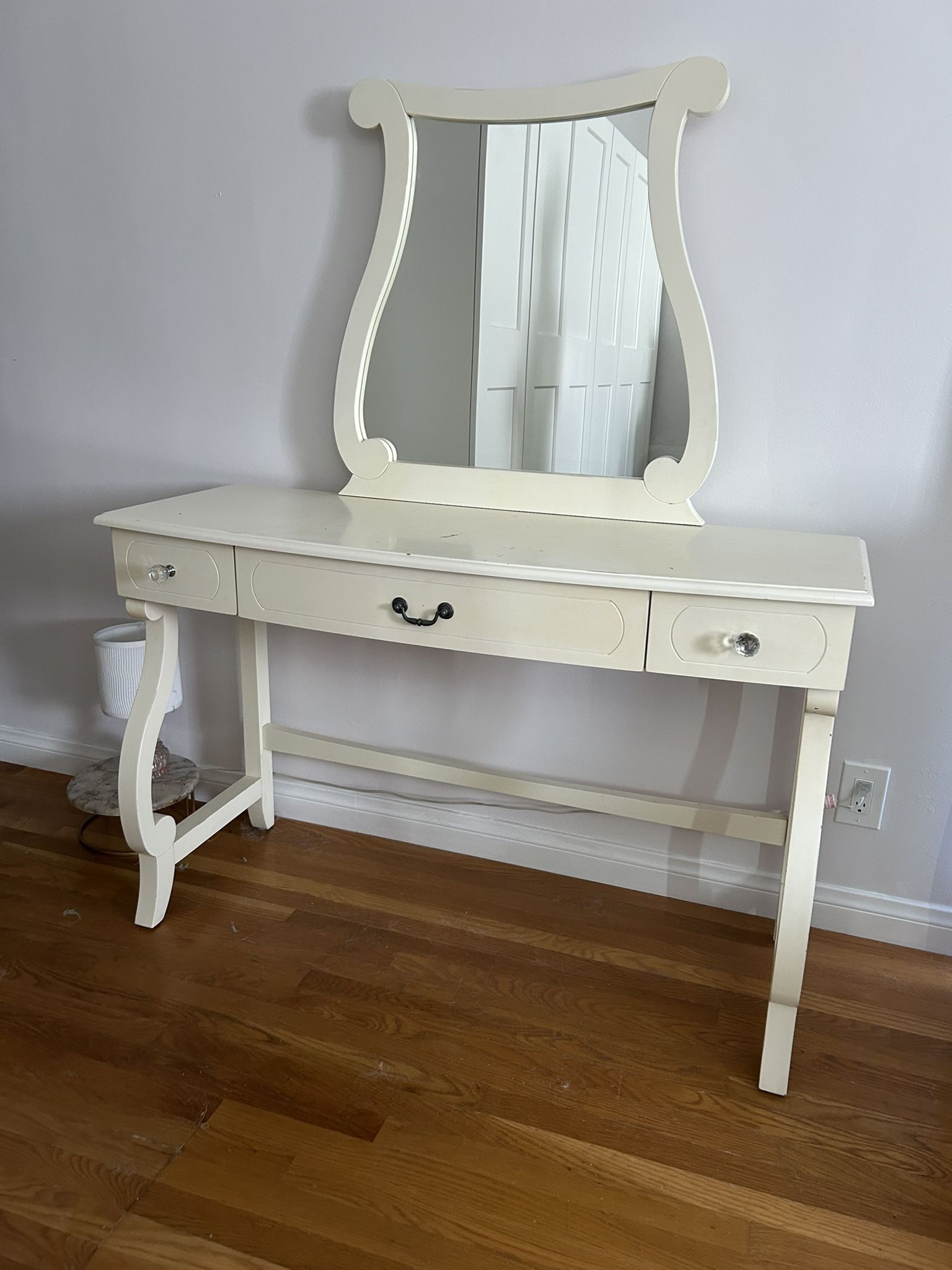 Vanity Table