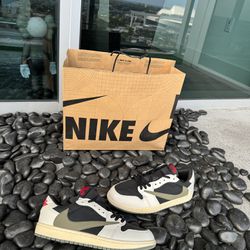 Nike 8.5 