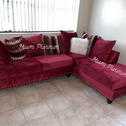 Sectional With Pillows /// Financing Available 