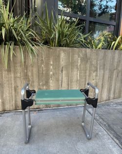 2-in-1 Folding Garden Kneeler & Seat 🌿