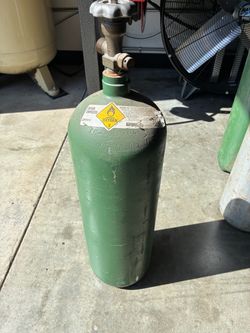 9 Empty Steel Oxygen Cylinder/Tanks