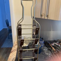 Wine rack metal leather