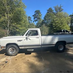 1986 Dodge Ram W150