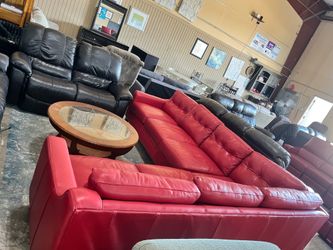 Leather sectional 🦖