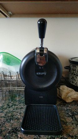 Beer tap machine