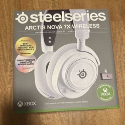 SteelSeries Arctis Nova 7x Wireless Gaming Headset 