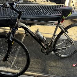 SPECIALIZED ROAD BIKE WITH BRANDNEW KENDA TIRES AND TUBES 