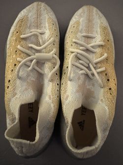 ADIDAS YEEZY BOOST 350 MEN'S SIZE 8 - TAN AND GREY