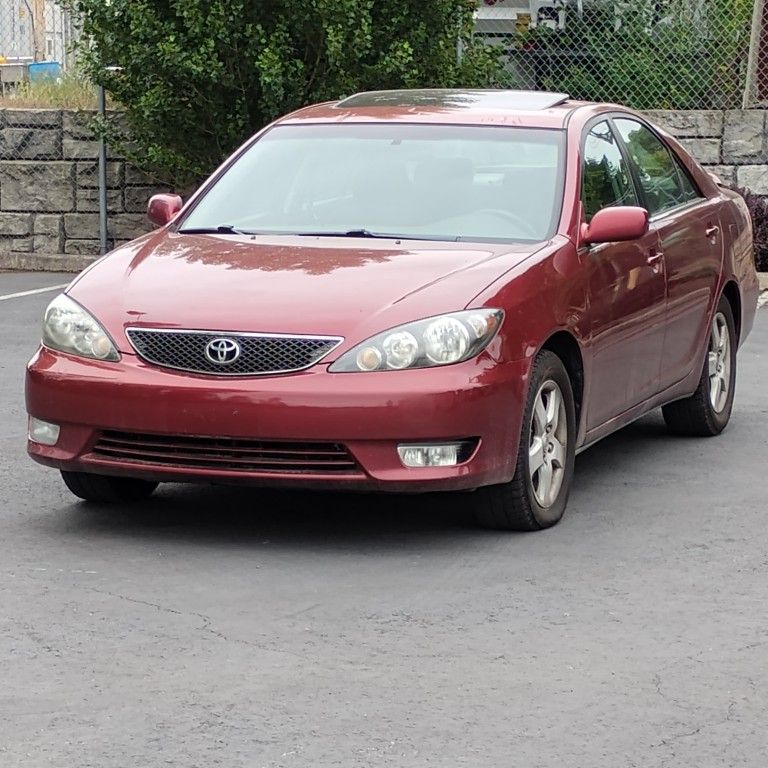 2005 Toyota Camry XLE