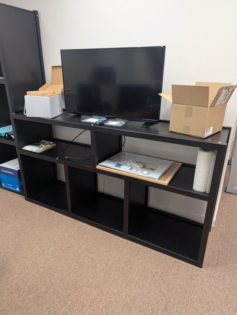 2 Book Cases