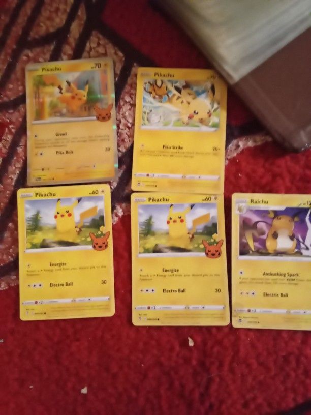 Pikachu And Raichu