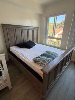 Bed frame & dresser set