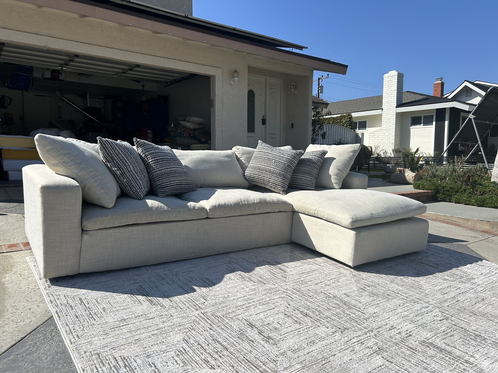 Cloud Couch - FREE DELIVERY
