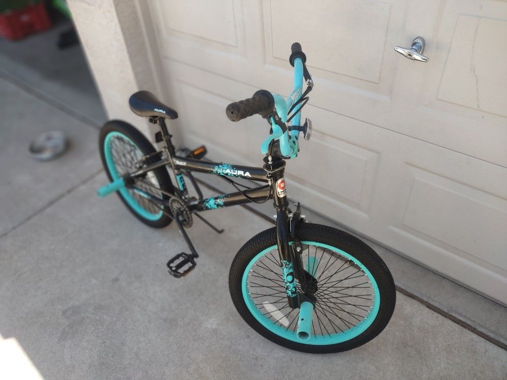 Kids 20 Inch Razor BMX Bike Arua