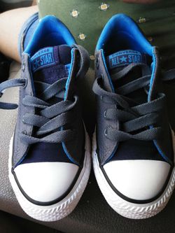 Kids converse sneakers size 12