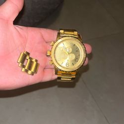 Nixion Gold Watch Fs