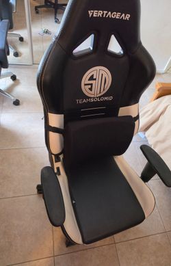 Gaming chair
