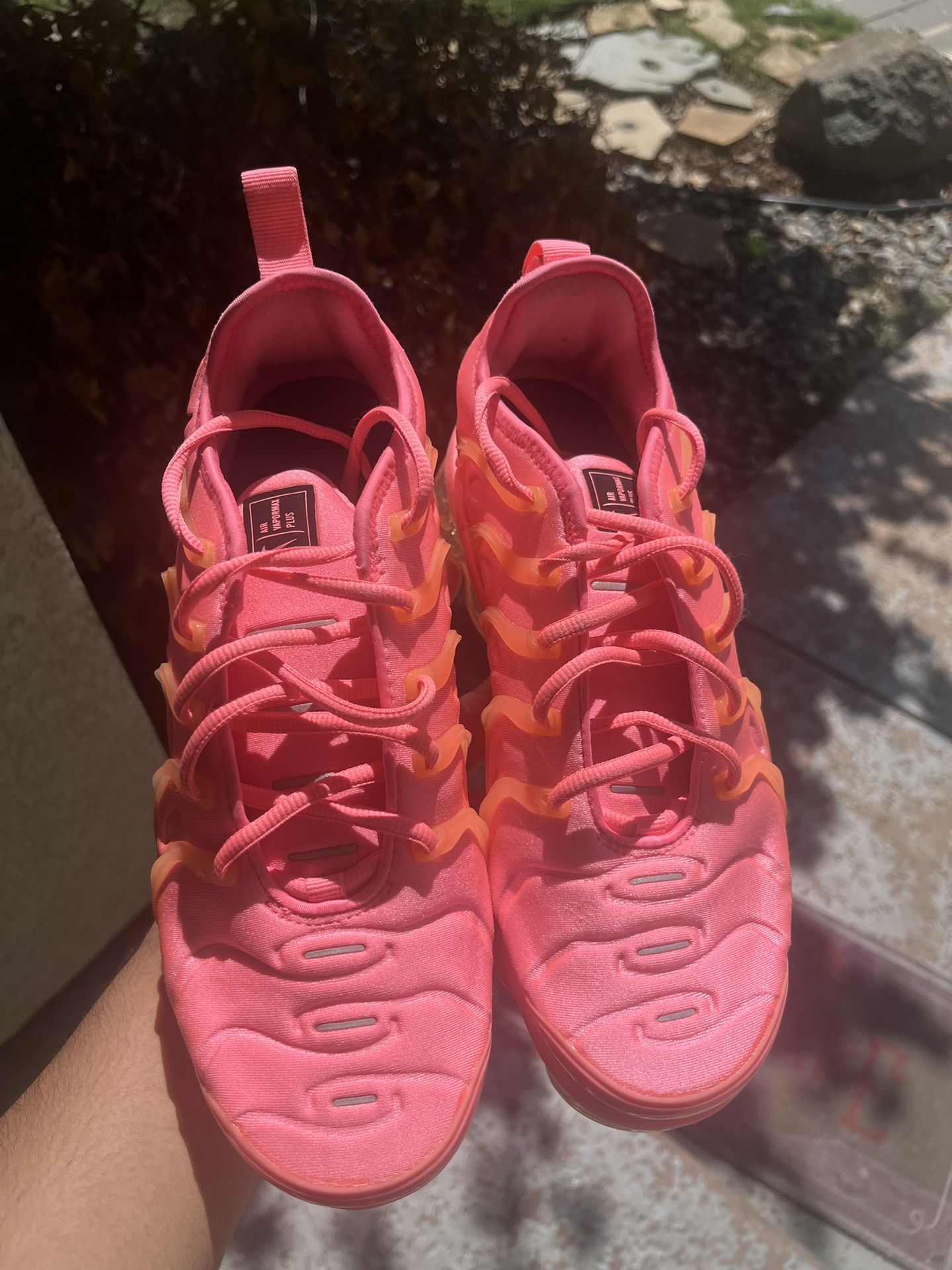 VaporMax plus “Hyper pink”
