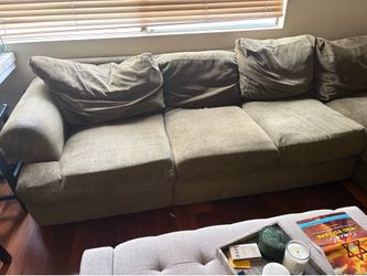 Sectional couch