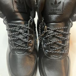 Adidas Chasker Boot Black Size 10 NIB 