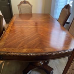 Dining Room Table 