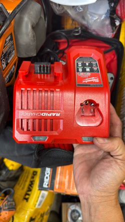 Milwaukee M18 Rapid Charger 