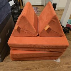 Nugget Couch 