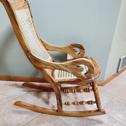 **For Sale: 1900s Walnut & Cane Children’s Rocking Chair – Vintage Charm with Character**