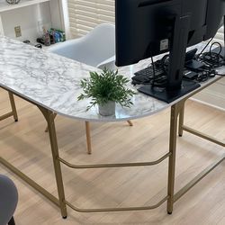 L-Shaped Metal Base Computer Desk