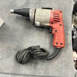 Milwaukee Screw Gun 