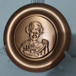 VINTAGE COPPER PLATE - BUTTER GIRL - 8"