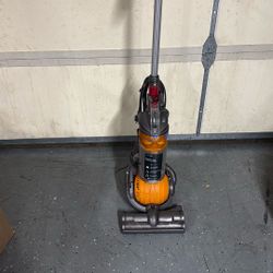 Dyson Ball Vacuum 