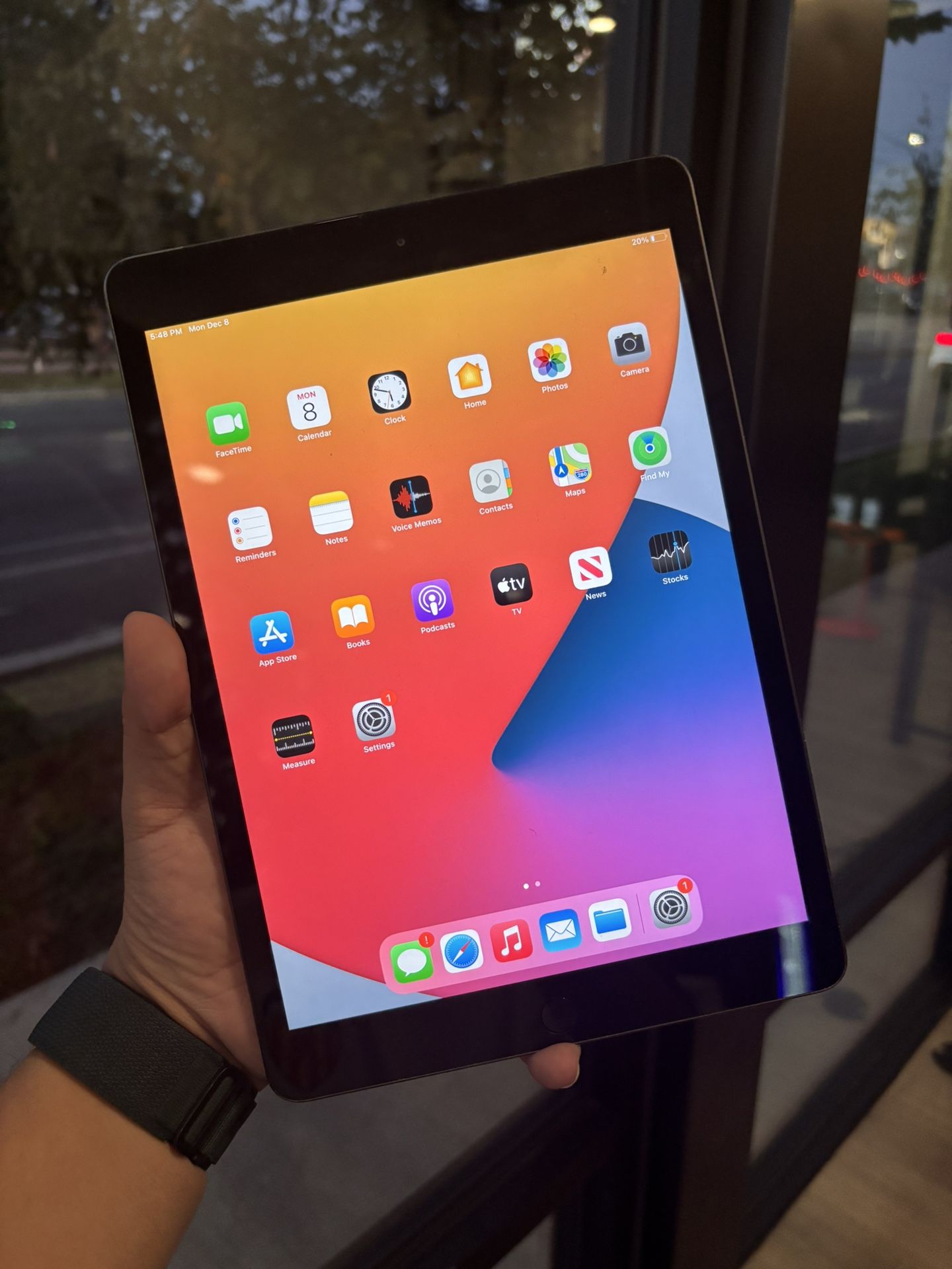 iPad 8th Gen 32GB WiFi Cellular